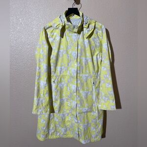 Descente Golf Stylish Yellow and White Women's Jacket